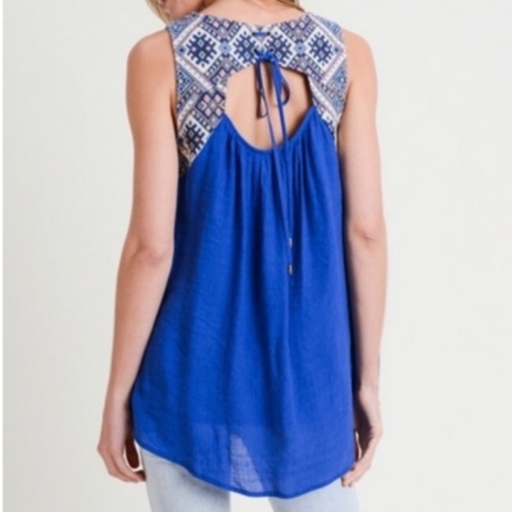 Doe & Rae Embroidered Crinkle Top - Picture 4 of 16